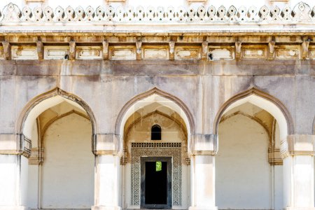 Téléchargez les photos : Extérieur de la baignoire Tombeaux Shahi (Tombeau du 3ème roi Ibrahim Quli Qutb Shah), Hyderabad, Telangana, Inde, Asie - en image libre de droit