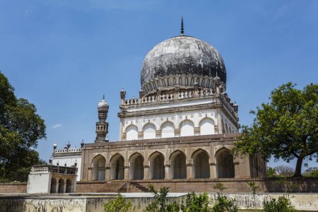 Foto de Exterior de la Tumba de Begum Hayat Baksh, Qutub Shahi Tombs, Hyderabad, Telangana, India, Asia - Imagen libre de derechos