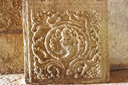 Téléchargez les photos : Pierre ornementale avec motif floral, temple Hazararama, Hampi, Karnataka, Inde, Asie - en image libre de droit