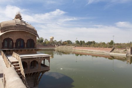 Pavillon Sawan et le lac Gopal Sagar, Deeg Palace, Deeg, Rajasthan, Inde, Asie