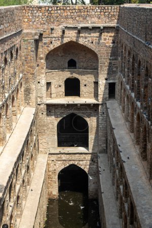 Ugrasen ki Baoli, un paso histórico en Nueva Delhi, India, Asia