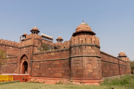 Eingangstor von Lal Qila, dem Roten Fort in Alt-Delhi, Indien, Asien