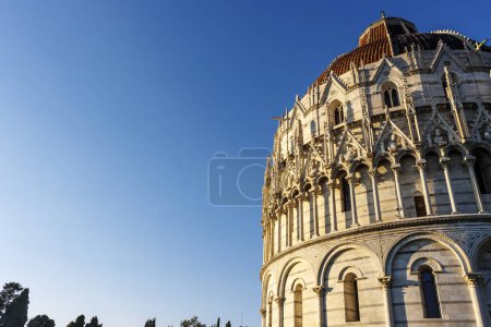 Außenansicht des Baptisteriums von St. John in Pisa, Toskana, Italien, Europa