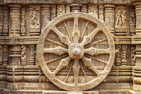 Foto de Gran rueda de piedra del templo del Sol en Konark, Odisha, India, Asia - Imagen libre de derechos