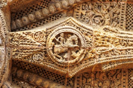 Gran rueda de piedra del templo del Sol en Konark, Odisha, India, Asia