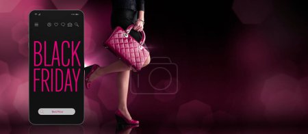 Photo pour Publicité Black Friday sur l'application smartphone et femme tendance avec sac et chaussures à talons hauts, espace de copie - image libre de droit