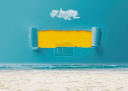 Téléchargez les photos : Beach shoreline and ripped hole in the blue sky with copy space - en image libre de droit
