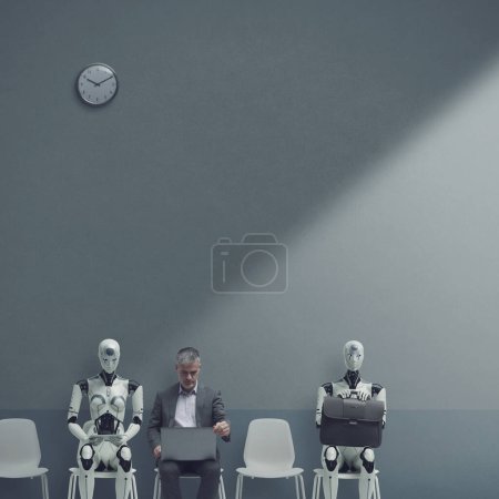 Téléchargez les photos : Robots homme et IA en attente d'un entretien d'embauche dans un bureau d'entreprise, le recrutement et le concept de travail - en image libre de droit