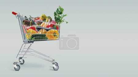 Téléchargez les photos : Panier plein de légumes frais : épicerie, vente et concept d'alimentation saine - en image libre de droit