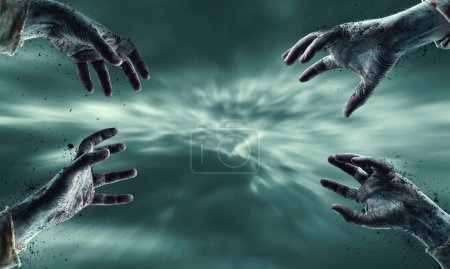 Foto de Espeluznante sucio zombi manos levantándose en el cielo, horror y Halloween concepto - Imagen libre de derechos