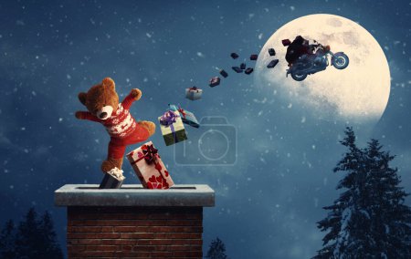 Téléchargez les photos : Père Noël non conventionnel en moto et volant dans le ciel nocturne la veille de Noël, il livre des cadeaux - en image libre de droit