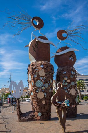 Photo for CAMBRILS, SPAIN-OCTOBER 13 2022: El Pla de les Serenes sculptures and art on the promenade Cambrils Spain, Costa Dorada - Royalty Free Image