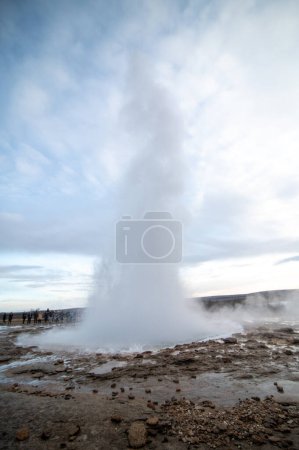 Foto de Strokkur Geyser en Islandia - Imagen libre de derechos