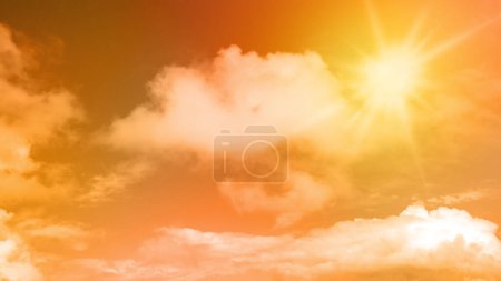 Foto de Vista de paisajes nublados con fondo de clima caluroso. Fondo de naturaleza - Imagen libre de derechos