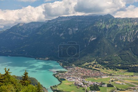 Téléchargez les photos : Interlaken et lac brienz Suisse de kulm plus difficile - en image libre de droit