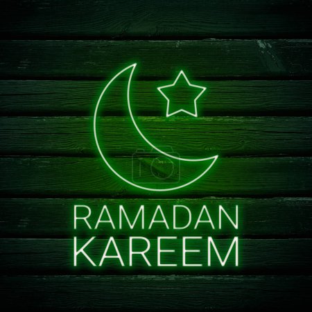 Téléchargez les photos : Ramadan Kareem texte sur fond en bois. Salutation pour Ramadan Moubarak, Eid Moubarak. Joyeux Ramadan, Bonne idée de carte de voeux pour l'Aïd. Le mois saint. Espace de copie. - en image libre de droit