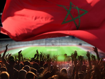 Téléchargez les photos : Supporters de football et drapeau du Maroc - en image libre de droit