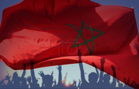 Foto de Hinchas de fútbol y bandera de Marruecos - Imagen libre de derechos