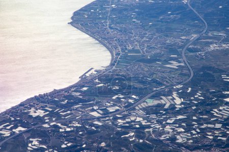 Téléchargez les photos : Vue aérienne d'un littoral - en image libre de droit