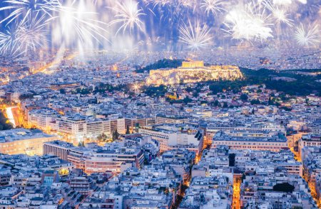 Foto de Fuegos artificiales en Atenas celebraciones de año nuevo - Imagen libre de derechos