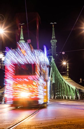 Foto de Tranvía ligero de Navidad en Budapest - Imagen libre de derechos
