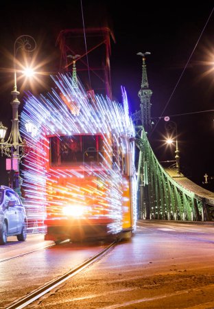 Foto de Tranvía ligero de Navidad en Budapest - Imagen libre de derechos