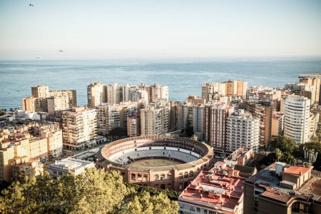 vista sobre Málaga al atardecer banner de viaje