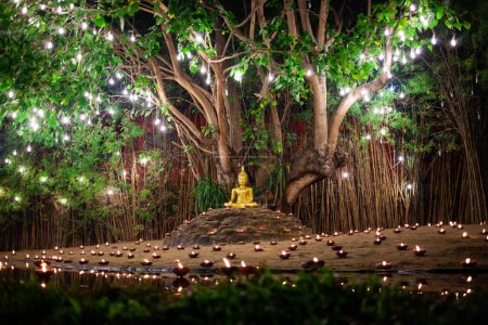 CHIANG MAI TAILANDIA - 19 DE FEBRERO DE 2019: Celebraciones del día de Makha bucha en Chiangmai