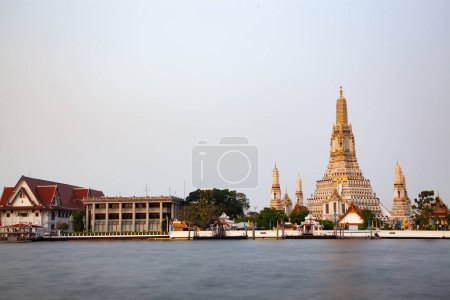 Foto de Wat arun por la mañana Bangkok - Imagen libre de derechos