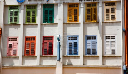 Téléchargez les photos : Rue colorée à Singapour ville Chine - en image libre de droit