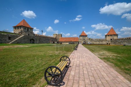 Antigua fortaleza medieval turca y rusa de Bender en el río Dniester en Tighina o Bendery, Transnistria, Moldavia