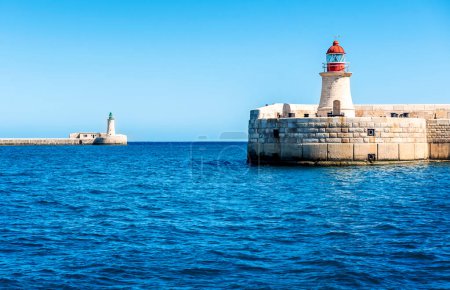 Foto de Faros de San Elmo y Ricasoli Breakwater - La Valeta - Malta - Imagen libre de derechos