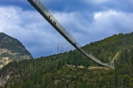 Foto de Ehrenberg puente colgante, highline 179, Tirol, Austria - Imagen libre de derechos