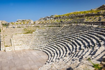 Foto de Teatro Griego de Segesta. El sitio arqueológico en Sicilia, Italia, Europa. - Imagen libre de derechos