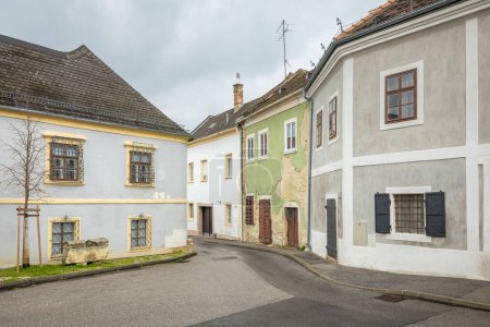 Foto de Eisenstadt, casas en el centro histórico de la ciudad en Austria, Europa. - Imagen libre de derechos