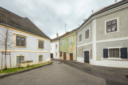 Eisenstadt, casas en el centro histórico de la ciudad en Austria, Europa.
