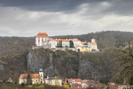 Foto de Castillo de Vranov nad Dyji en la región de Znojmo en Moravia del Sur, República Checa, Europa. - Imagen libre de derechos