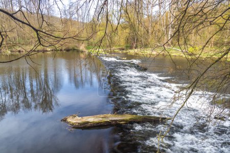 Téléchargez les photos : Dyje River in Podyji National Park near Znojmo town in the South Moravian Region of the Czech Republic, Europe. - en image libre de droit