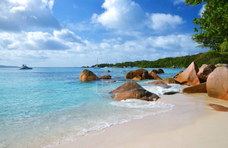 Téléchargez les photos : Anse Lazio beach in the island Praslin, Seychelles, Indian Ocean, Africa. - en image libre de droit