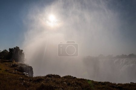 Téléchargez les photos : Closeup of the Victoria falls, on the Zimbabwe Zambia Border. - en image libre de droit