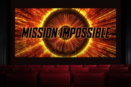 Téléchargez les photos : Mission Impossible - Dead Reckoning Première partie au cinéma. Regarder un film au cinéma. Astana, Kazakhstan - 2 juillet 2023. - en image libre de droit