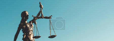 Téléchargez les photos : Statue à thème, symbole de la loi et de la justice, image avec espace de copie - en image libre de droit