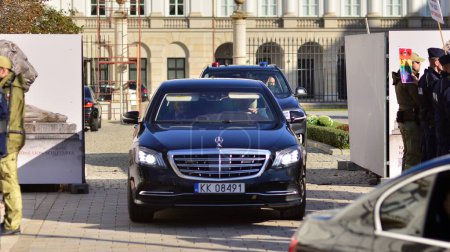 Photo for Warsaw, Poland. 24 October 2023. Polish Prime Minister Mateusz Morawiecki motorcade leaves the Presidential Palace. - Royalty Free Image