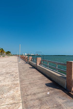 Foto de View of Malecon Tajamar in Cancun, Mexico - Imagen libre de derechos