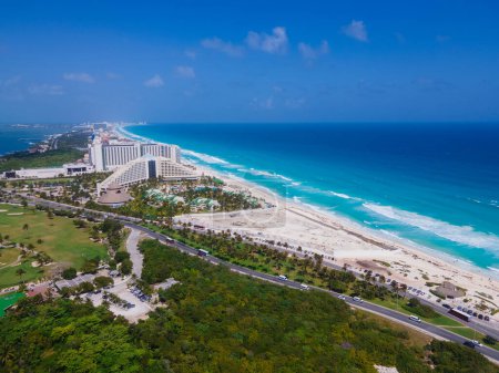 Foto de Vista aérea de la Zona Hotelera, Cancún, México - Imagen libre de derechos