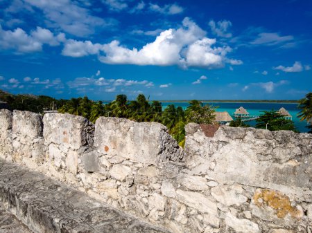 Vista del fuerte de San Felipe de Bacalar en Quintana Roo