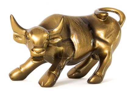 Esta estatuilla dorada del toro encarna el espíritu de las tendencias alcistas en el ámbito del comercio profesional, que simboliza la riqueza, el crecimiento económico y la prosperidad de las inversiones a largo plazo en el bullicioso mundo de la bolsa de valores.