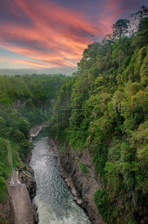 Barrage de Cachi au Costa Rica, Amérique