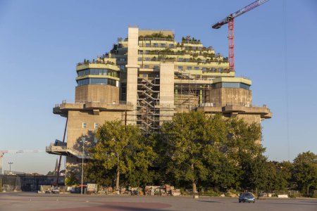 Téléchargez les photos : Construction de l'espace public au sommet des anciennes tours anti-aériennes à Hambourg, en Allemagne - en image libre de droit