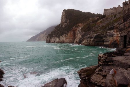 Téléchargez les photos : Mer Méditerranée, le golfe des poètes à Portovenere, Italie - en image libre de droit